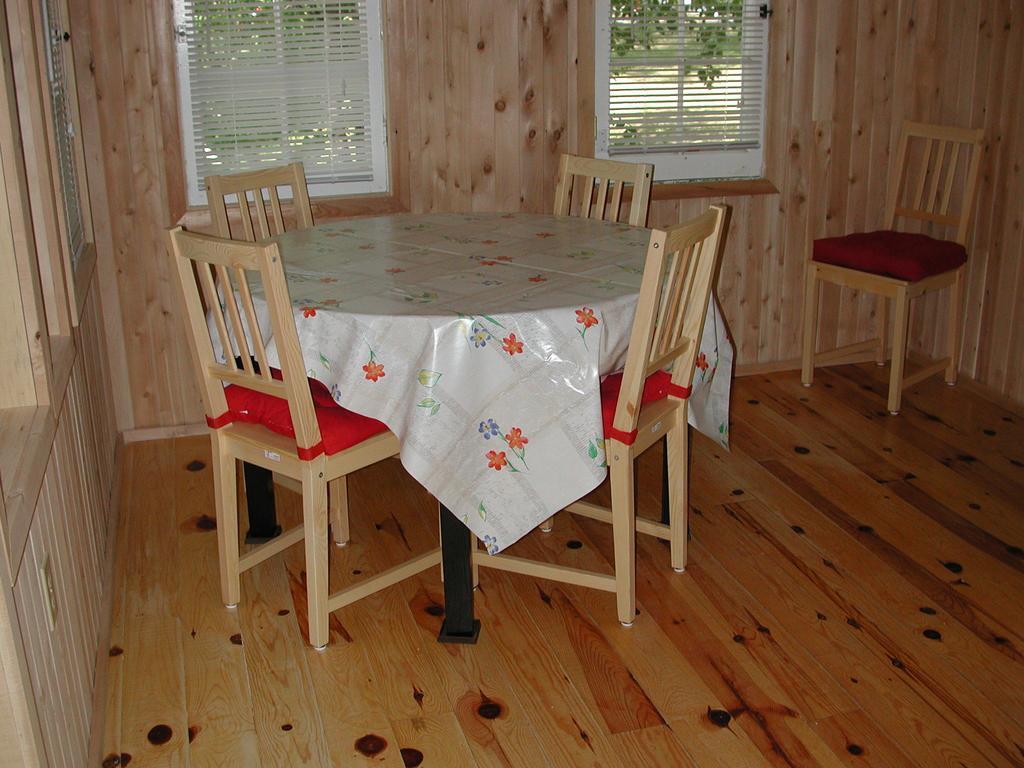 Birch Cliff Lodge On Baptiste Lake Highland Grove Chambre photo