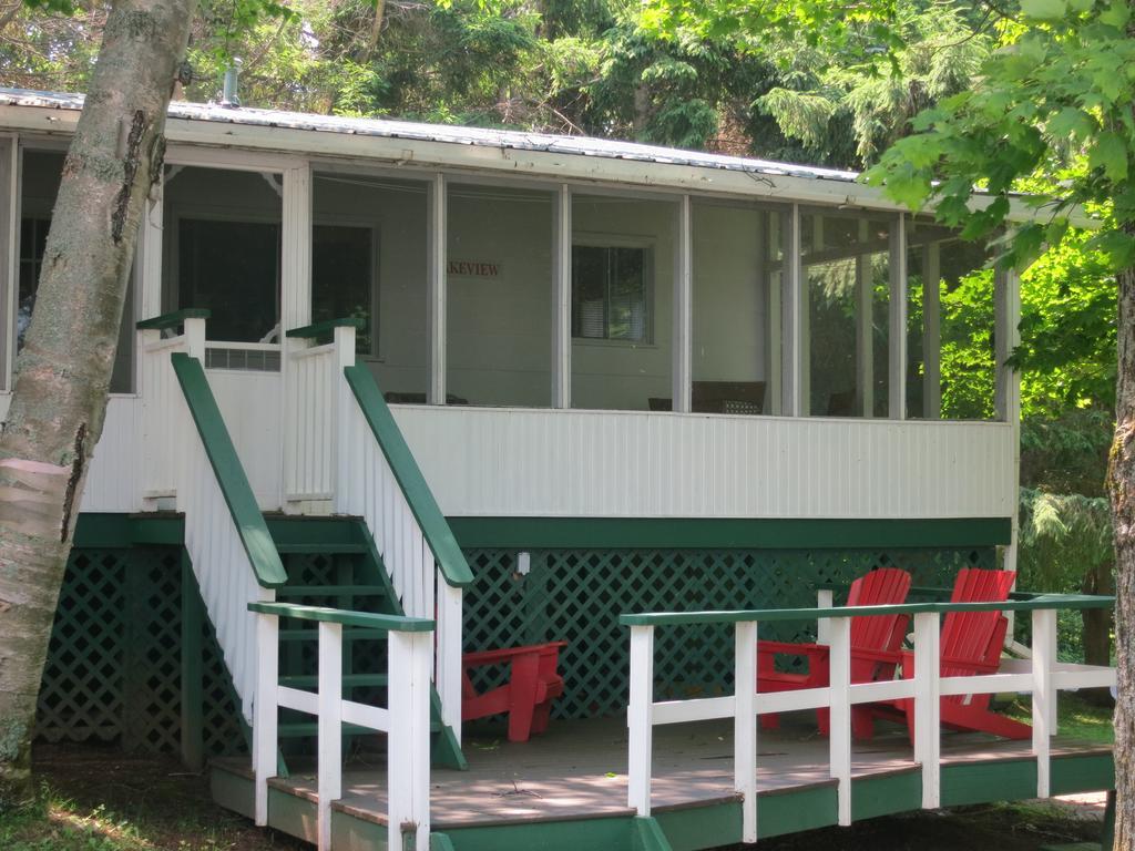 Birch Cliff Lodge On Baptiste Lake Highland Grove Chambre photo