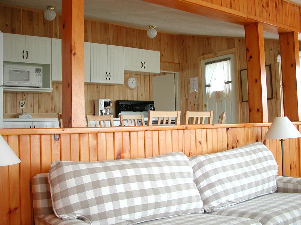 Birch Cliff Lodge On Baptiste Lake Highland Grove Chambre photo