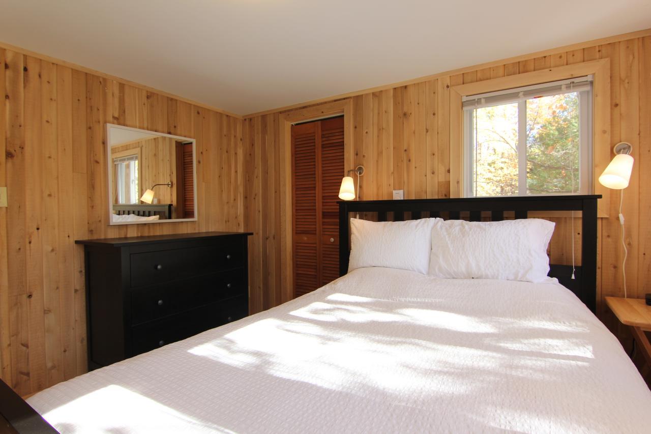 Birch Cliff Lodge On Baptiste Lake Highland Grove Extérieur photo