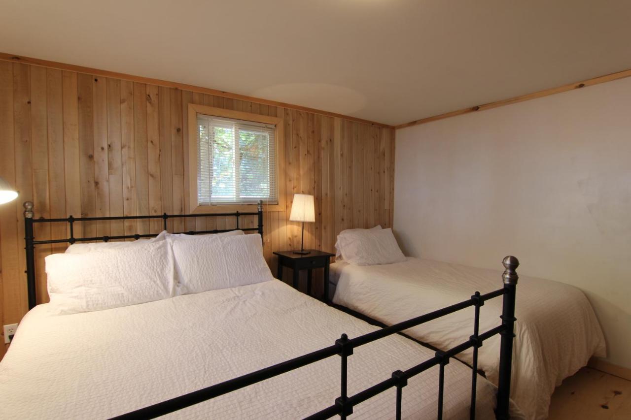 Birch Cliff Lodge On Baptiste Lake Highland Grove Extérieur photo