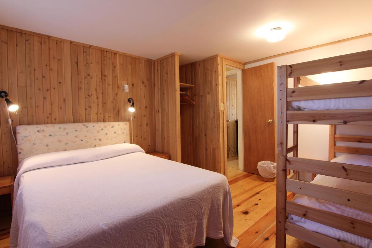 Birch Cliff Lodge On Baptiste Lake Highland Grove Extérieur photo